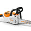 Motosega STIHL MSA 80 C-B in azione su tronco