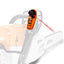 Primo piano del Laser di precisione 2-in-1 di Stihl montato su una motosega
