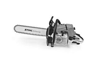 Vista laterale della motosega STIHL GS 461 in azione