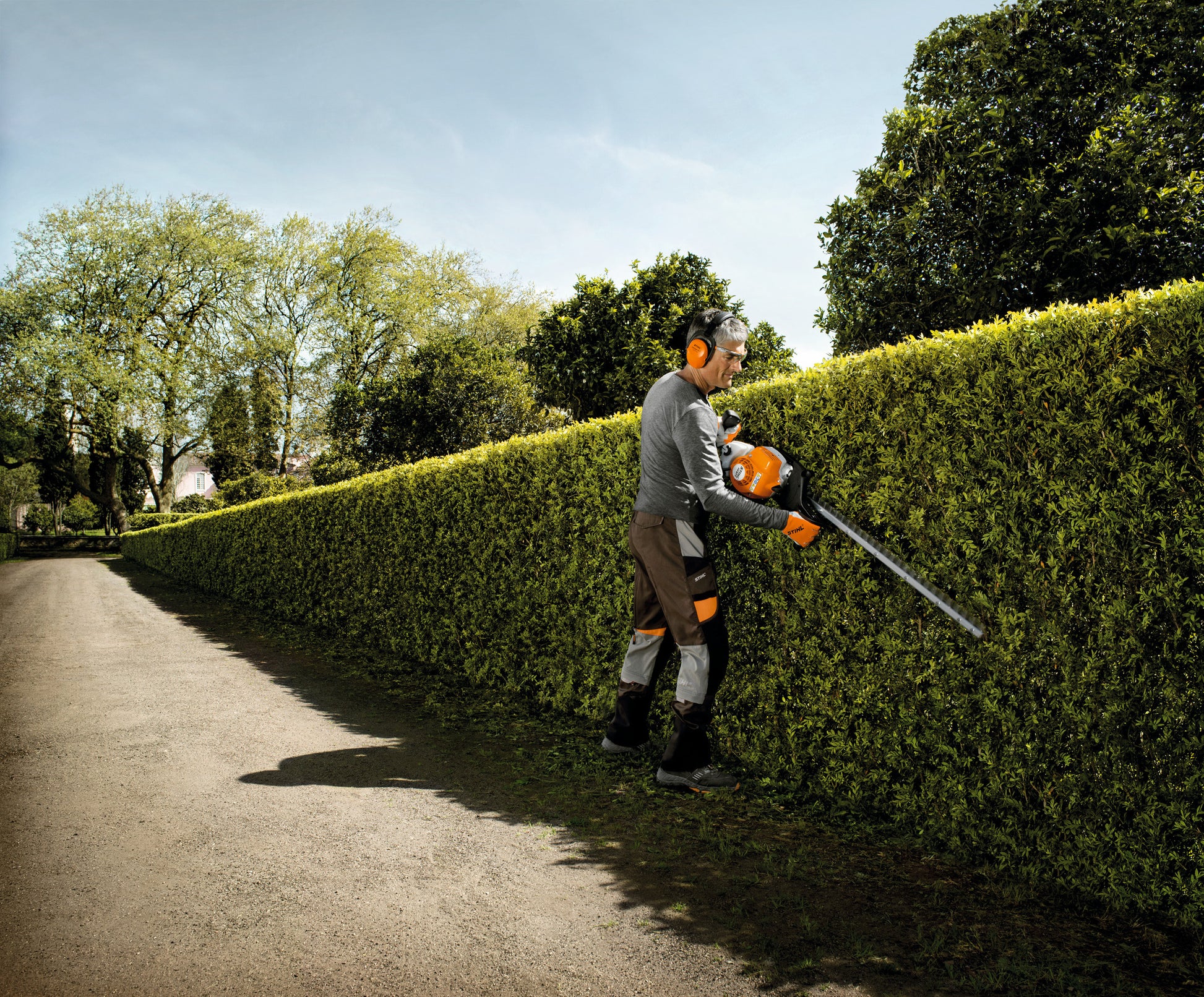 Close-up delle lame del tagliasiepi STIHL HS 87 T