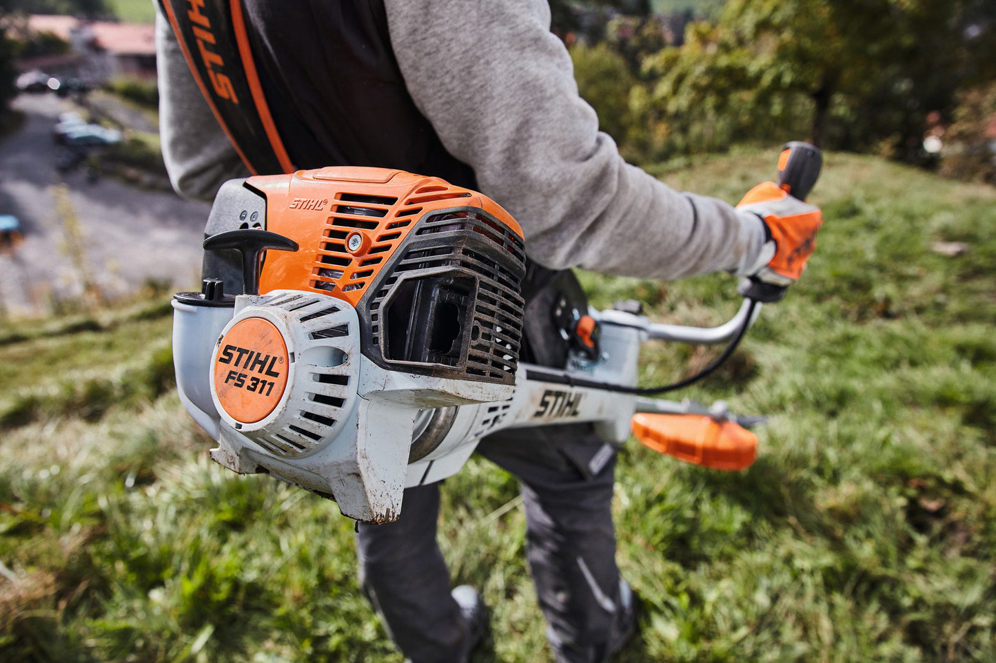 Dettaglio del motore del decespugliatore STIHL FS 311 a 4-Mix