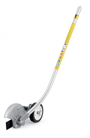 Tagliabordi FCB KM di Stihl con asta curva per sistema Kombi, visto di profilo