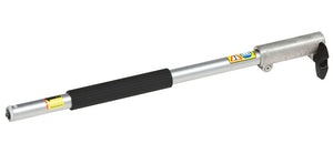 Prolunga in alluminio STIHL per KombiTools compatibile con HT-KM e HL-KM, visualizzata in un ambiente naturale