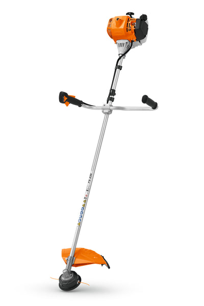 Decespugliatore Stihl FR 235 con impugnatura ergonomica e doppia tracolla