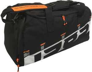 Borsone sportivo nero con dettagli arancioni, marchio "The Original Extreme Sport". Ampio scomparto principale con zip, tasche laterali, manici resistenti e tracolla regolabile. Perfetto per palestra, viaggi e attività outdoor.