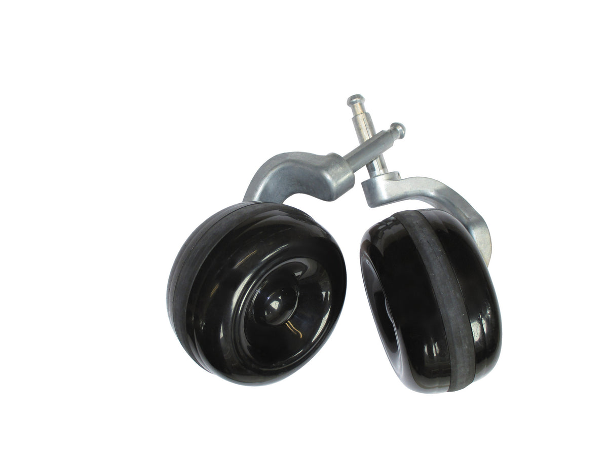 Ruote anteriori pesanti per robot tosaerba Stihl su terreni collinari